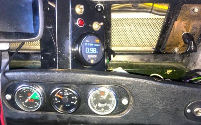 Innovate-Nitrous-Wideband-Gauge-in-a-Series-LR.jpg